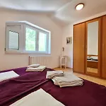 Nenad Apartman